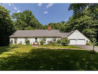 7 Pine Ridge Rd, Cumberland Foreside, ME 04110