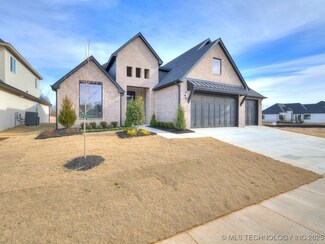 11229 S Fir Ave, Jenks, OK 74037