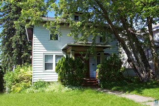 701 N 18th Ave E, Duluth, MN 55812