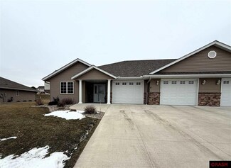 9 Liberty St, New Ulm, MN 56073