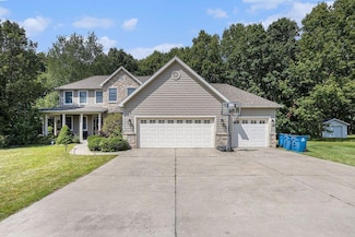 5250 Queen Victoria Ln, Kalamazoo, MI 49009