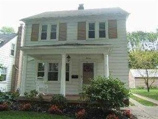 3132 Drummond Rd, Toledo, OH 43606