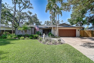 1228 Shadow Ln, Fort Myers, FL 33901