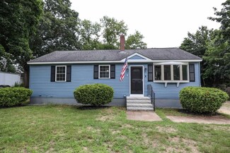4 Summer Ave, Hudson, NH 03051