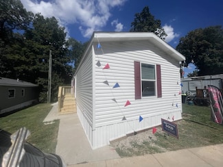 212 Anker Ln Unit 33, Germantown Hills, IL 61548