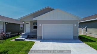 4321 Dawn St, Grand Island, NE 68803