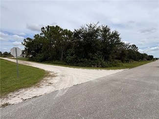 2618 24th St W, Lehigh Acres, FL 33971