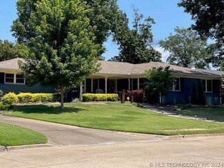 1025 Farris Dr, Muskogee, OK 74403