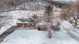 18 Ricks Ln, Saugerties, NY 12477