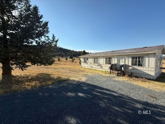 125 Valencia Rd, Alturas, CA 96101