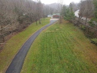20 Big Blue Ln, Flatwoods, KY 41139