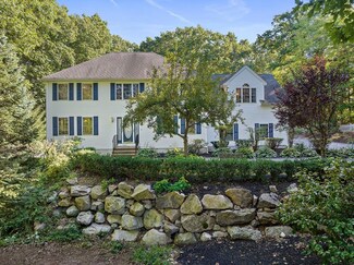 20 Comstock Way, South Walpole, MA 02071