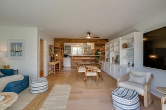 1570 Via Capri Unit 7, Laguna Beach, CA 92651