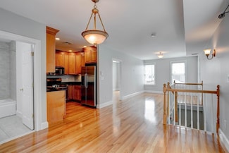 168 W 9th St Unit 3, Boston, MA 02127