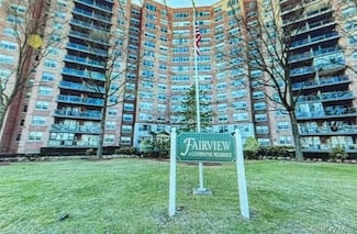 61-20 Grand Central Pkwy Unit A1104, Forest Hills, NY 11375