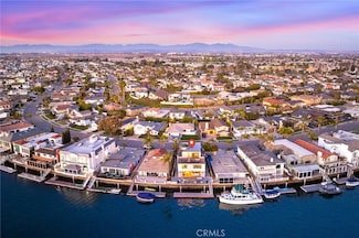 17007 Edgewater Ln, Huntington Beach, CA 92649