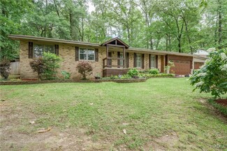 5104 Northwood Lake Dr W, Northport, AL 35473
