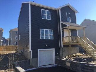 180 Pitman St, Fall River, MA 02723