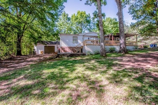 7733 Skyline Dr, Sherrills Ford, NC 28673