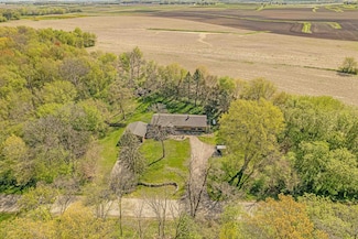 5258 Box Elder Rd, Marshall, WI 53559
