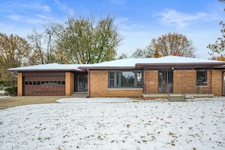 4550 Earlham Dr, Indianapolis, IN 46227