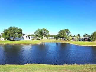 8214 E Bitterbush Ln, Port St. Lucie, FL 34952