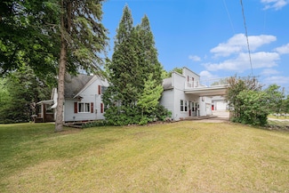 3182 E 128th St, Grant, MI 49327