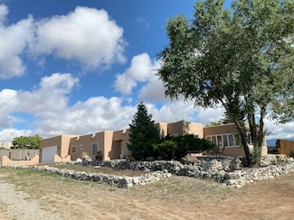 23 Camino Dona Amanda Martinez, Taos, NM 87571