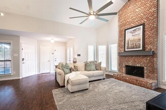 4022 Rive Ln, Addison, TX 75001