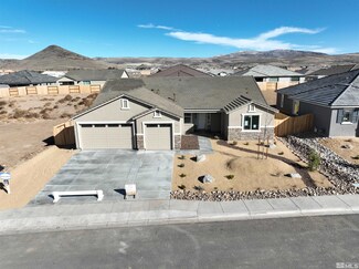2312 Hickory Dr Unit 12, Sparks, NV 89441