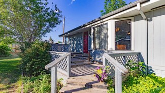 807 Victoria Ave, Fruitland, ID 83619