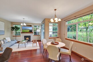 1855 Trossachs Blvd SE Unit 2302, Sammamish, WA 98075