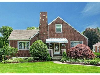 498 Sandra Dr, Trafford, PA 15085