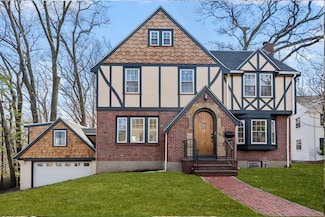 54 Day St, Auburndale, MA 02466