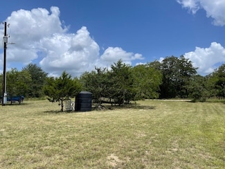 2937 Cr 420, Waelder, TX 78959