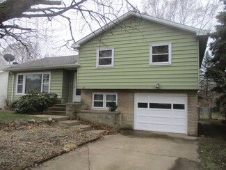 109 Willow Ct, Trail Creek, IN 46360