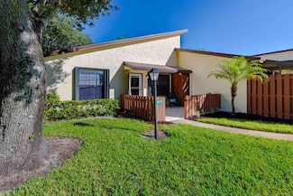 8075 SE Villa Cir, Hobe Sound, FL 33455