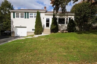 12 Continental Dr, Middletown, RI 02842