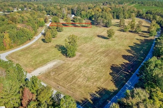 682 Cypress Point Dr, Chappells, SC 29037