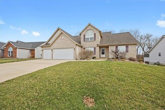 32 Annebriar Dr, Maryville, IL 62062