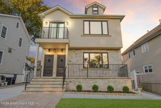 365 Armstrong Ave, Staten Island, NY 10308