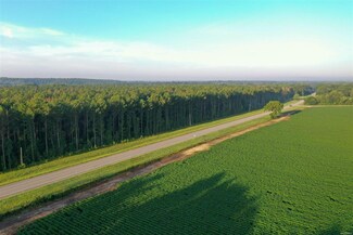 512 U S 80, Shorter, AL 36075