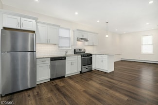 300 North Ave Unit 3, Garwood, NJ 07027