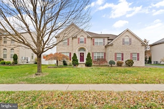 8 Longfellow Ln, Hainesport, NJ 08036