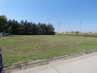 108 W Rochelle, Elwood, NE 68937