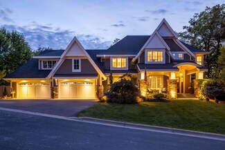 7401 Dogwood Rd, Chanhassen, MN 55331