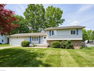 2937 Greenridge Rd, Norton, OH 44203