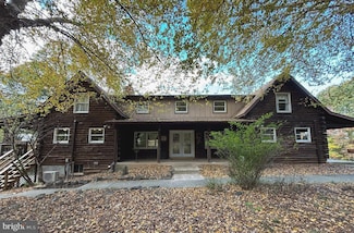 1402 Hoffmaster Rd, Knoxville, MD 21758