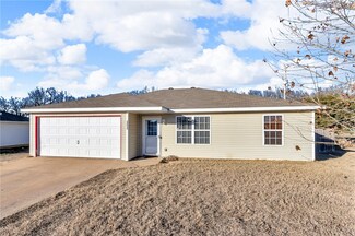 22030 Cheryl Dr, Siloam Springs, AR 72761
