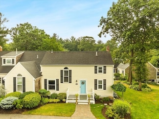 14 Cedarledge Village, Cohasset, MA 02025